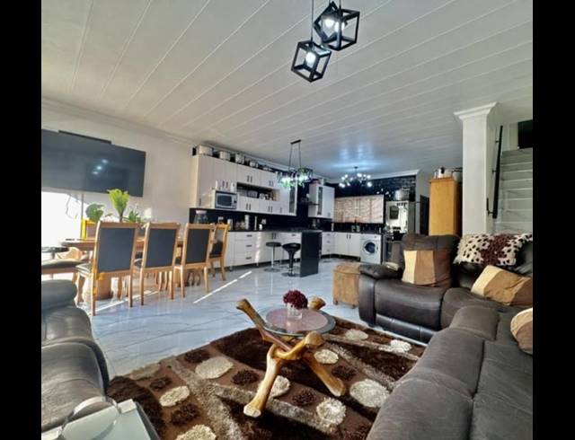 3 BEDROOM DUPLEX FOR SALE IN BRACKENDOWNS